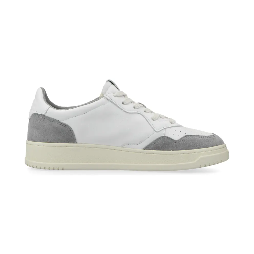 Autry Medalist Low (goat / suede white / grey) – AULMGS37