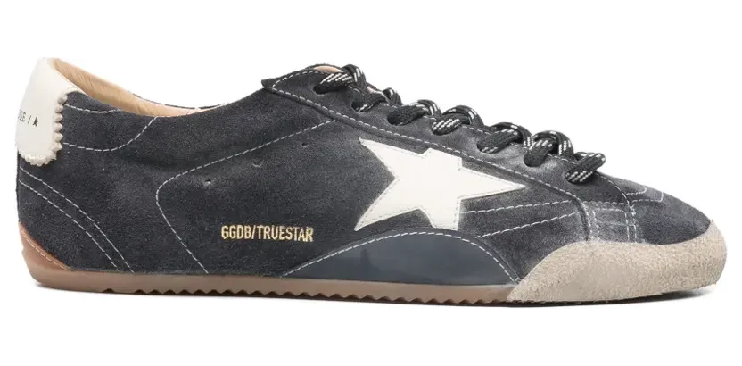 Golden Goose True-Star Sneakers aus dunkelblauem Wildleder mit weißem Nappaleder-Stern und Fersenlasche (GMF00922F008370)