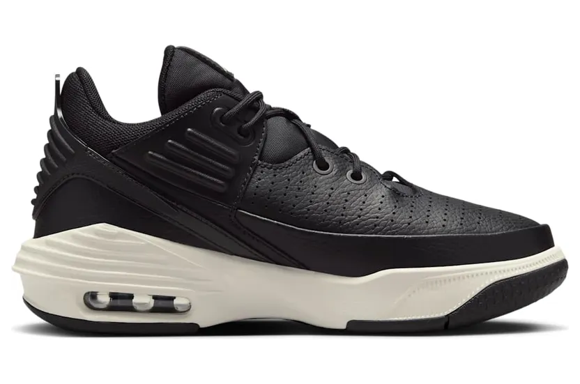 air-jordan-max-aura DZ4352-010