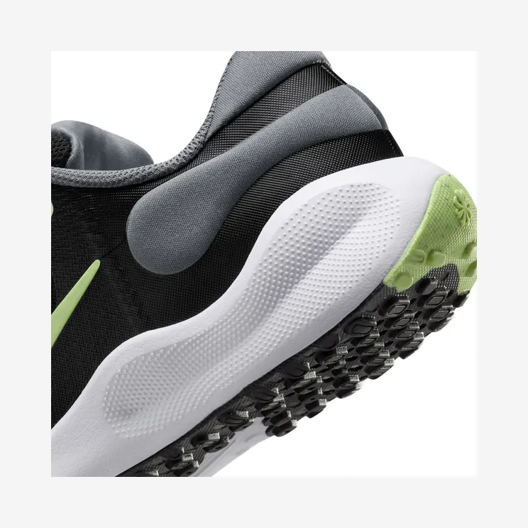 nike-revolution FB7689-006