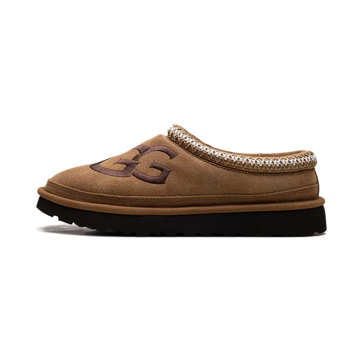 Ugg Tasman Logo Slipper “Chestnut” (1112448-CESP)