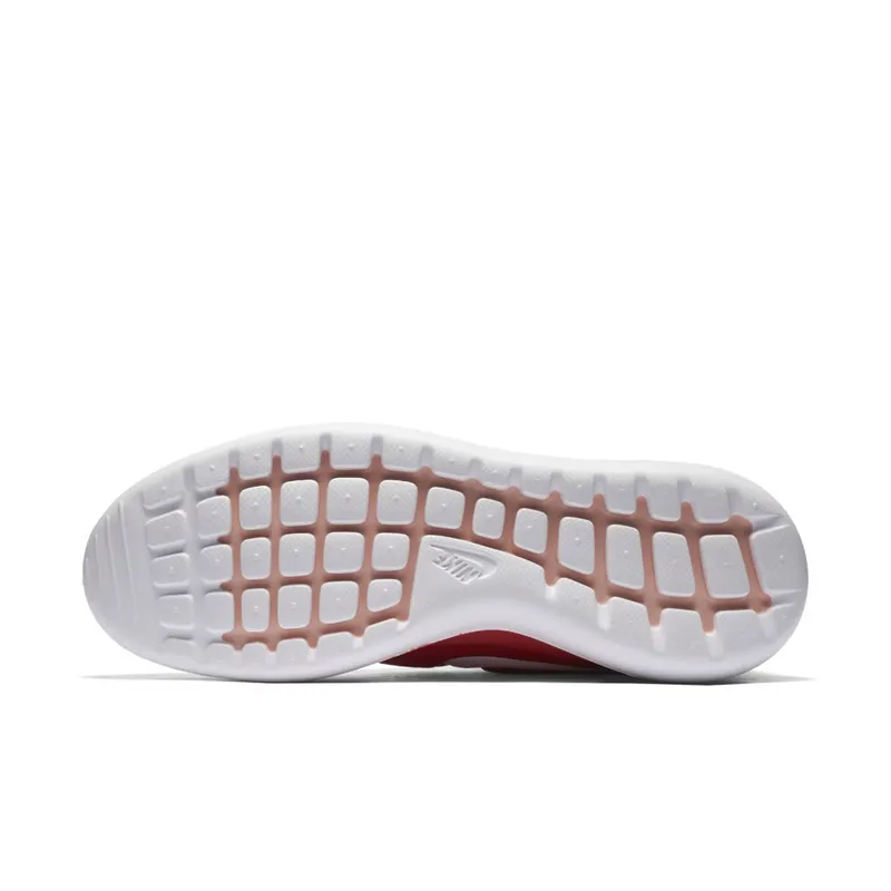 Nike Roshe One University Red/White/Track Red University Red/White/Track Red (844656-601)