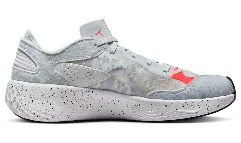 air-jordan-delta DN2647-002