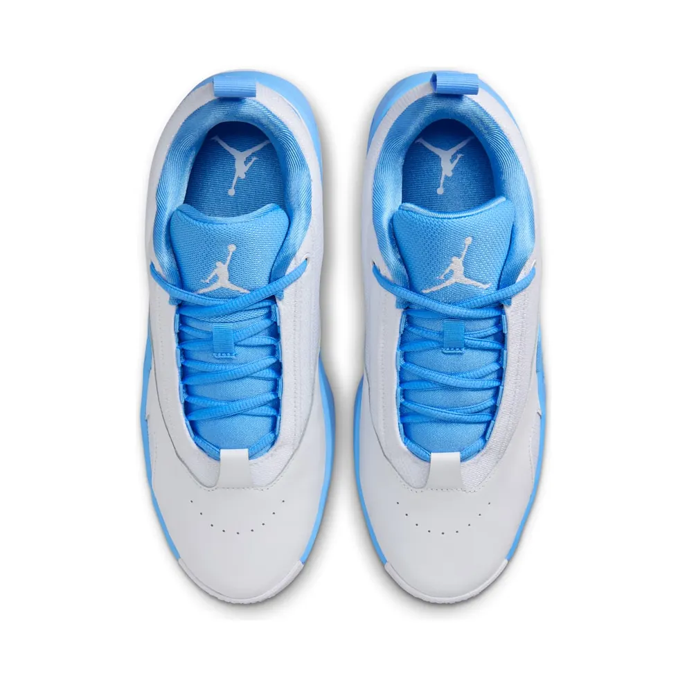 Jordan Max Aura 6 “White / University Blue” (FQ7943-100)