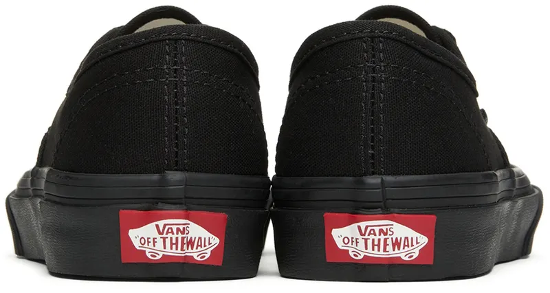 Vans Kids Black Authentic Little Kids (VN000WWXENR1)