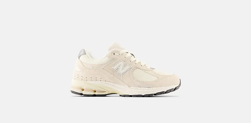 New Balance 2002R “Calm Taupe” (M2002RCC)
