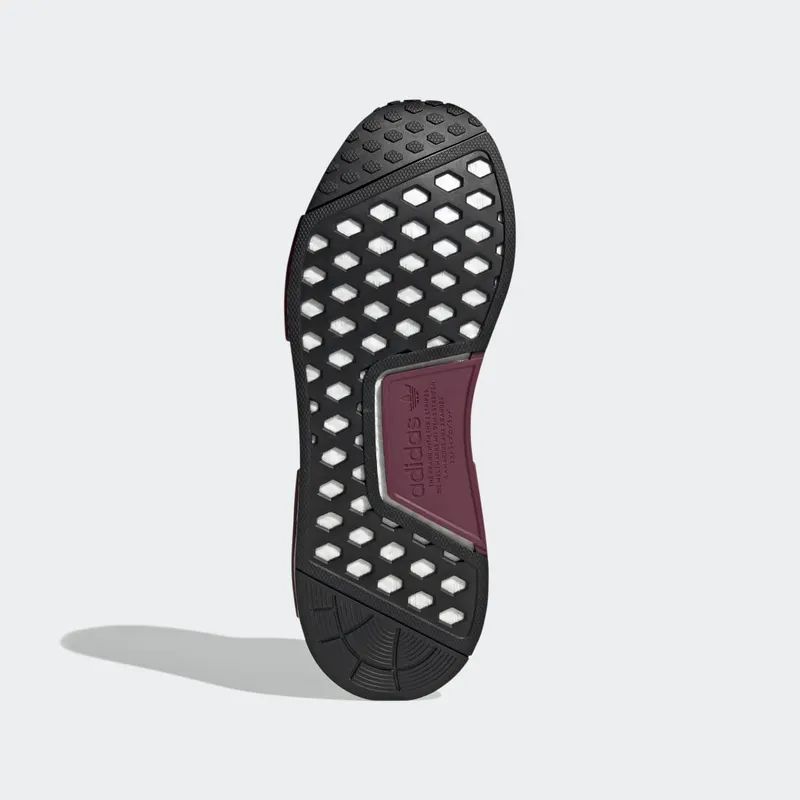 Adidas NMD_R1 Core Black / Victory Crimson / Cloud White (GW6415)