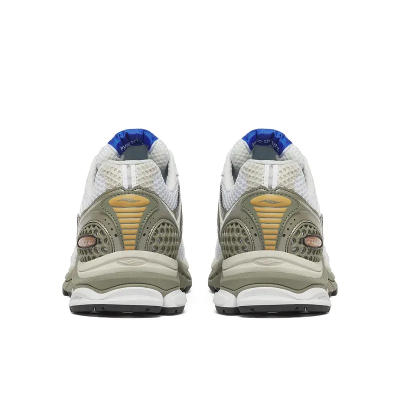 SAUCONY ProGrid Triumph 4 “White / Laurel” (S70704-25)