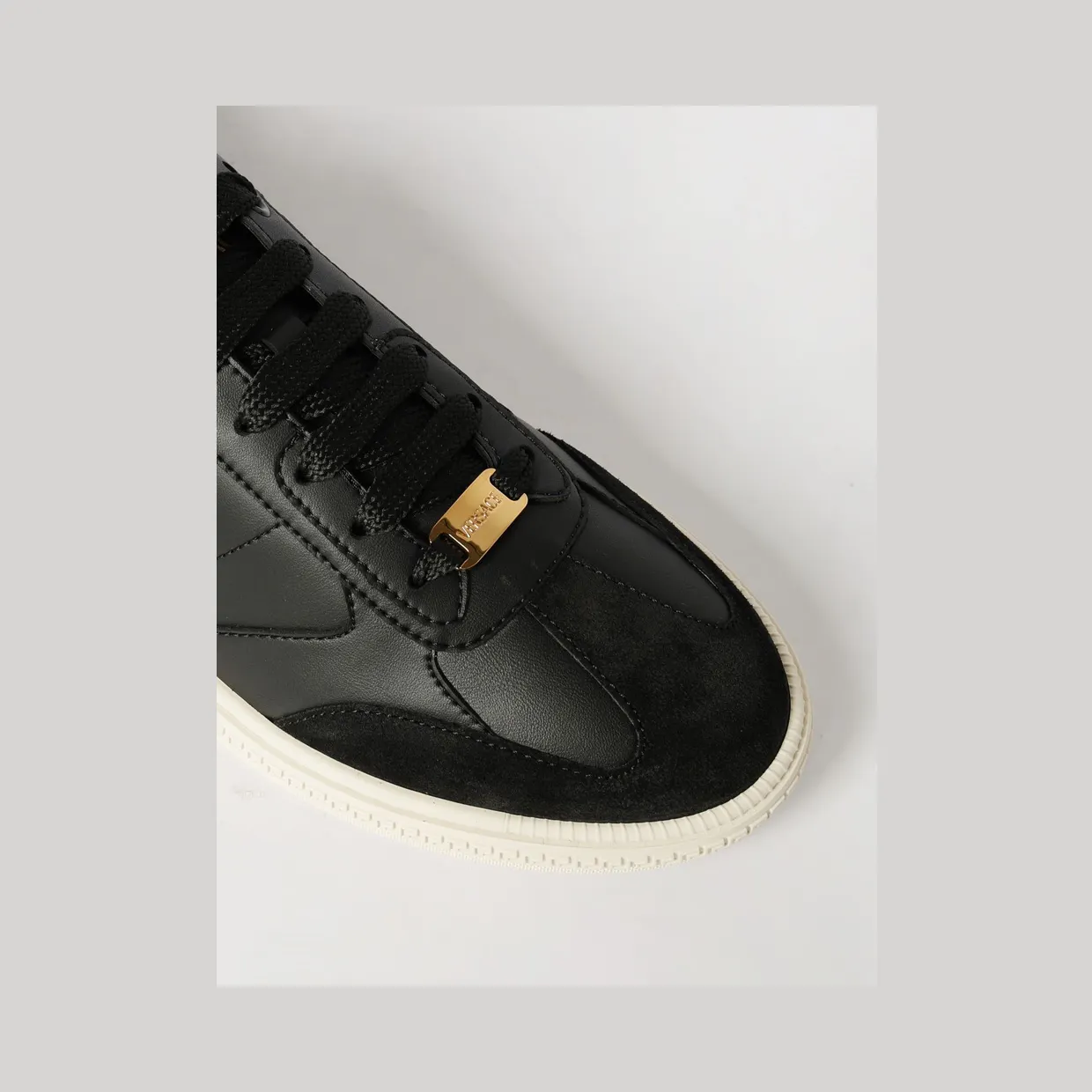 Versace Sneakers Black (10218631A172476BF4V) (3)
