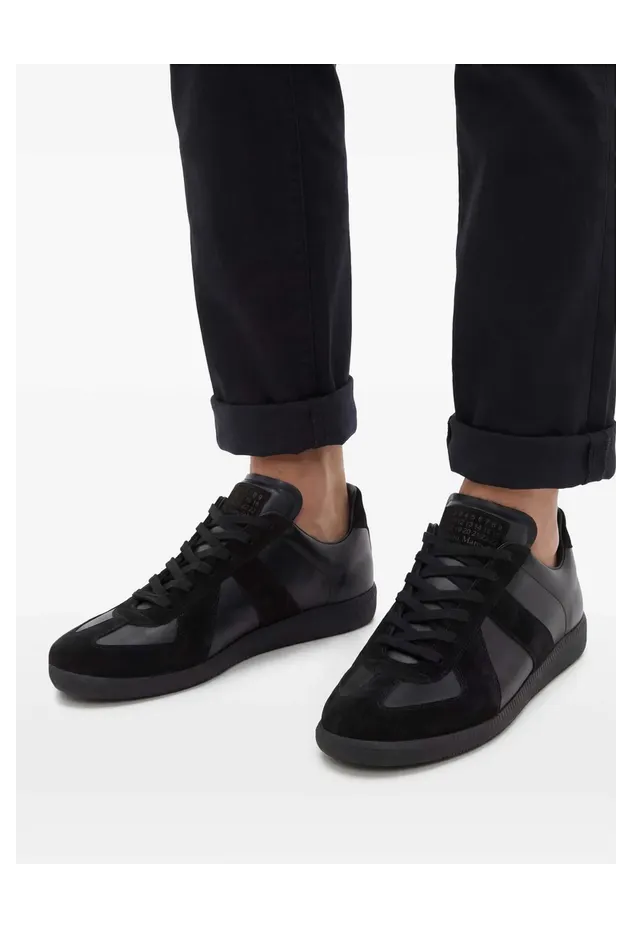 Maison Margiela Replica “Black” (P1897 S57WS0236 900) (2)