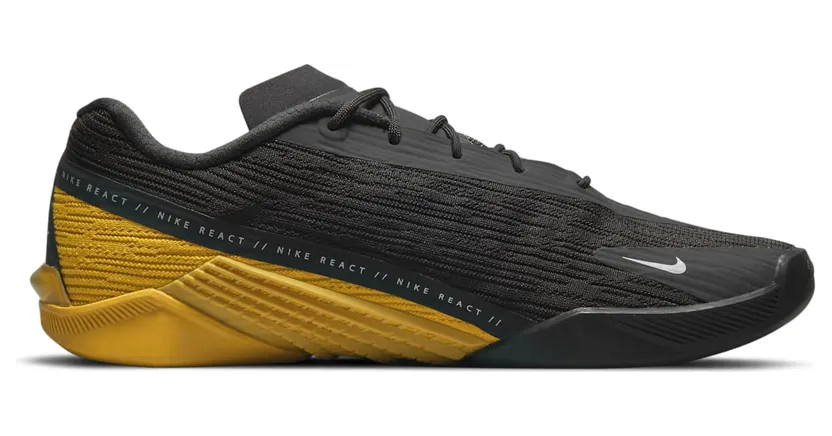 nike-metcon CT1243-007
