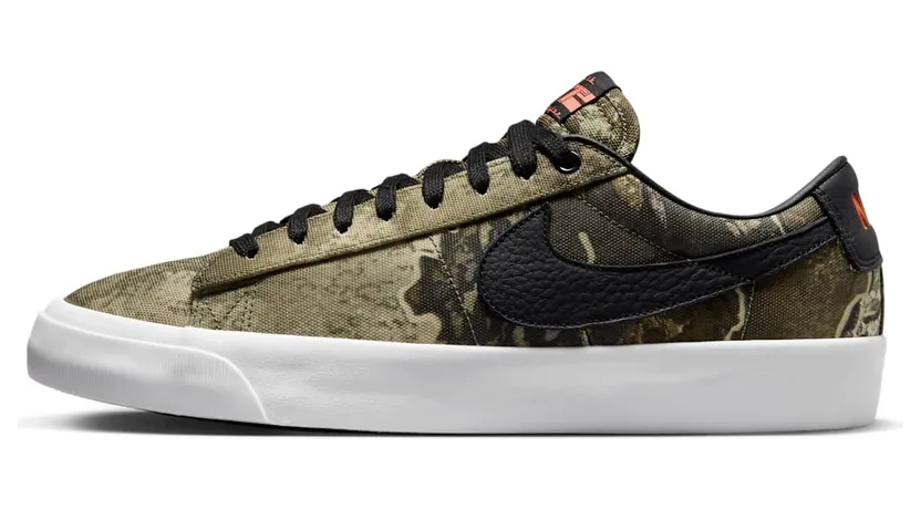 Nike SB Blazer DO9398-002