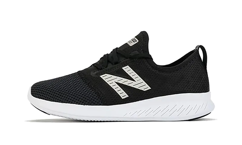 New Balance Coast V4 Fuelcore PS “Black / White” (WCSTL-LK4)