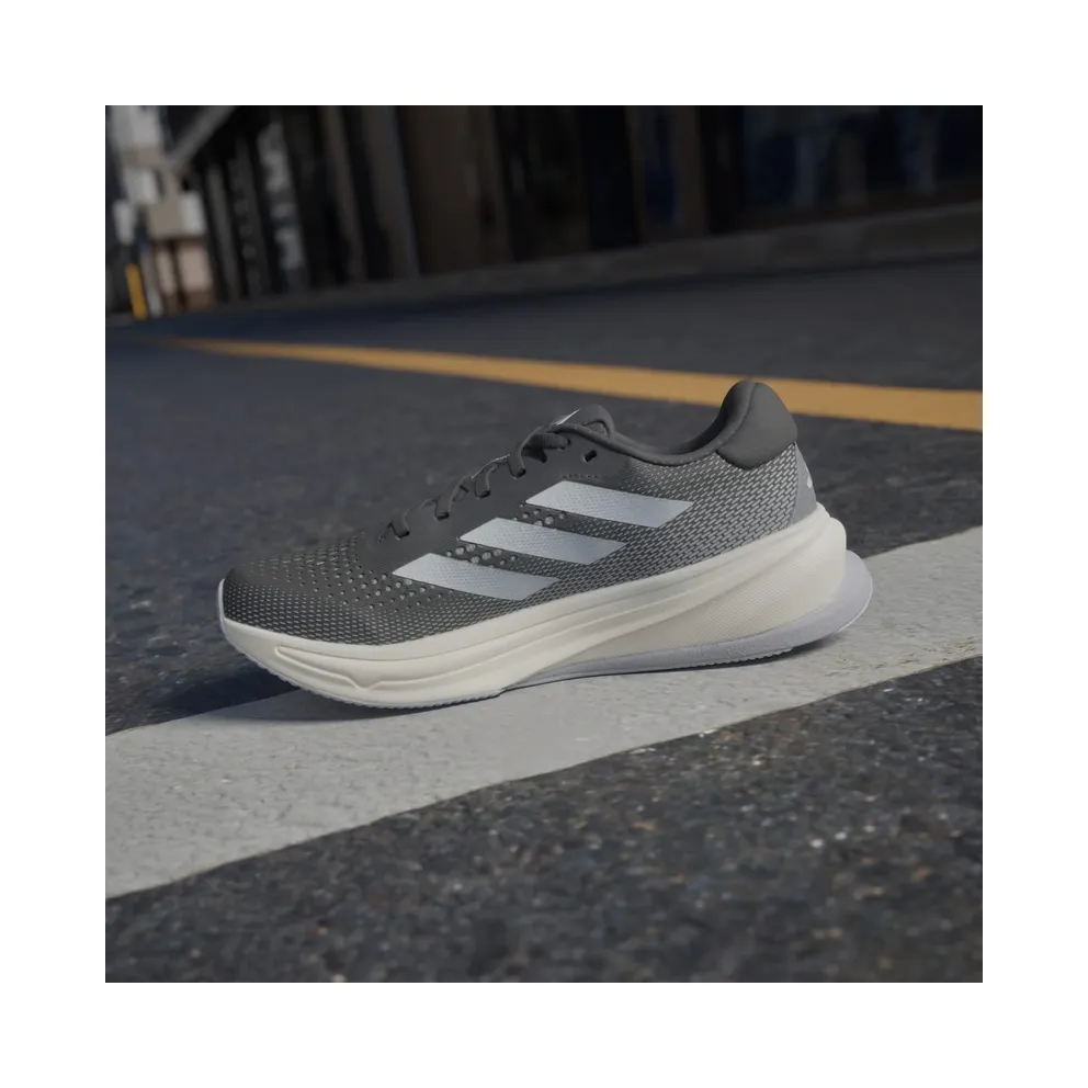Adidas Supernova Rise “Core Black Halo Silver Dash Grey” (IG5837)
