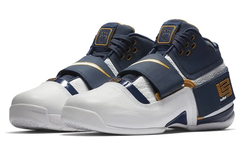 nike-zoom AO2088-400