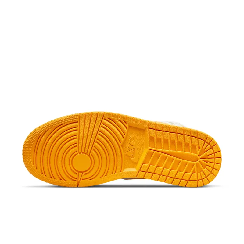 Jordan 1 MID “White / University Gold” (BQ6472-117)