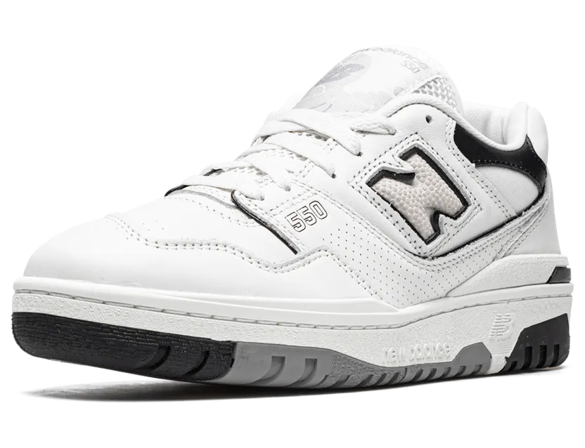 New Balance 550 “Cream Black”: de crème-550 die overal onder past (3)
