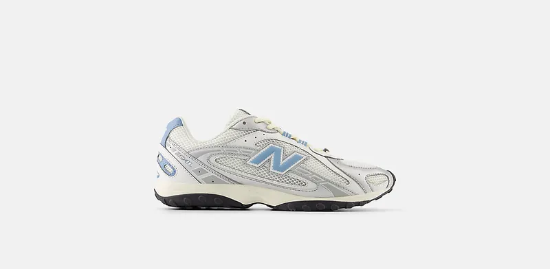 New Balance 204L “Silver Metallic / Sky” (U204LSWC)