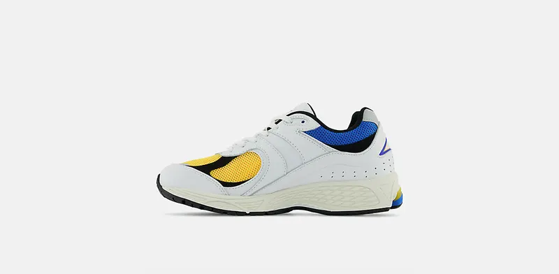 New Balance 2002R “Vibrant Apricot” (M2002RGW)