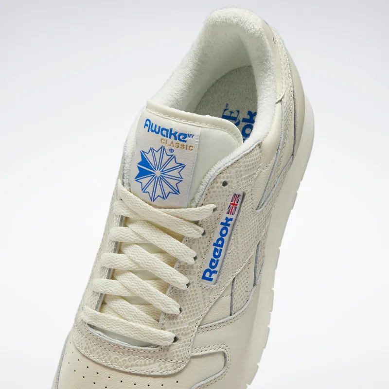 Reebok AWAKE Classic Leather Shoes Chalk / Sandtrap / Sandtrap