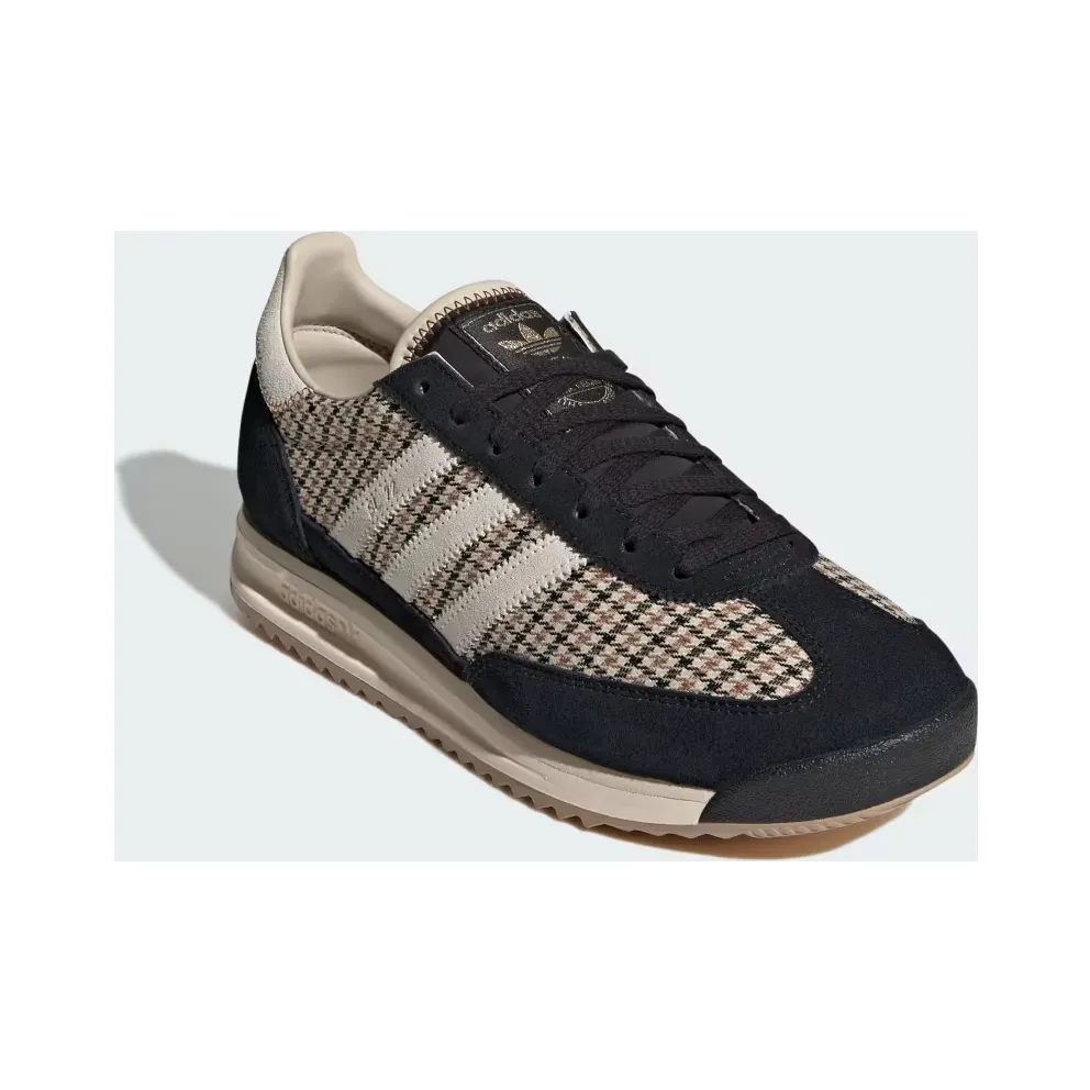 adidas SL 72 RS “Core Black / Wonder White / Crystal Linen” (KJ1667)