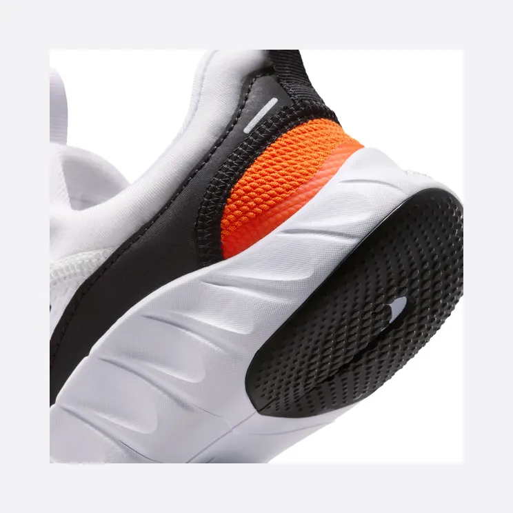 nike-free IQ5811-100