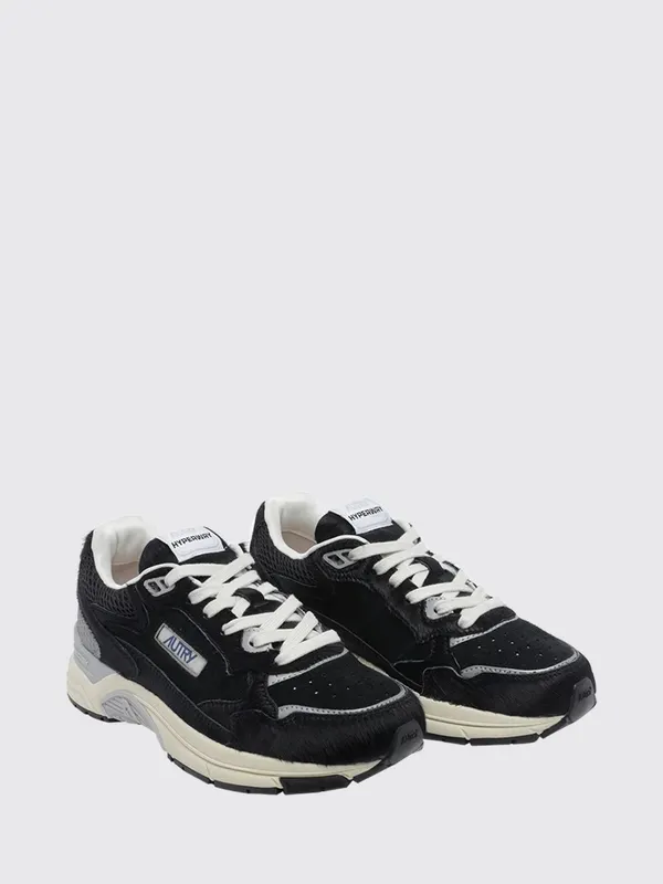 Autry Hyperway Low-Top in Leather and Mesh with a Serrated Sole Black (HYLWWM02)