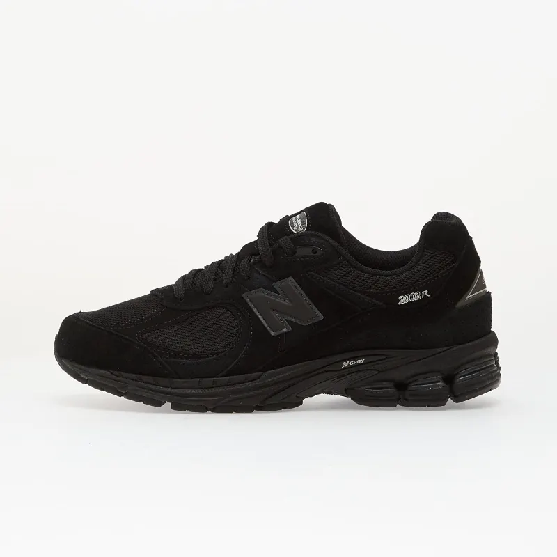 New Balance 2002R “Black Metallic” (U200278J)