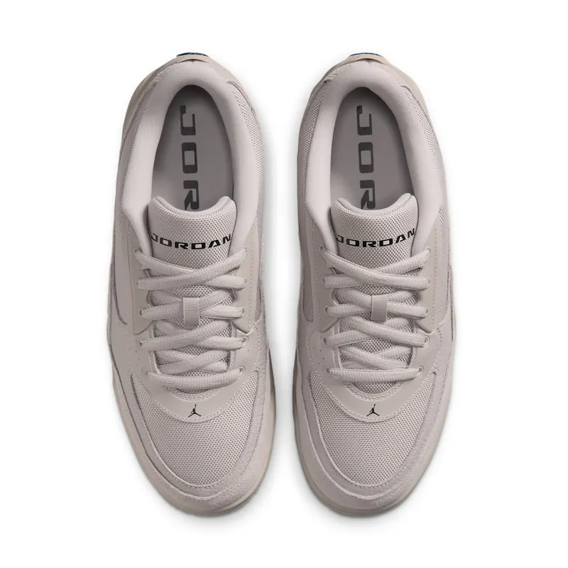 Air Jordan Ultra Bruin (II3794-200)