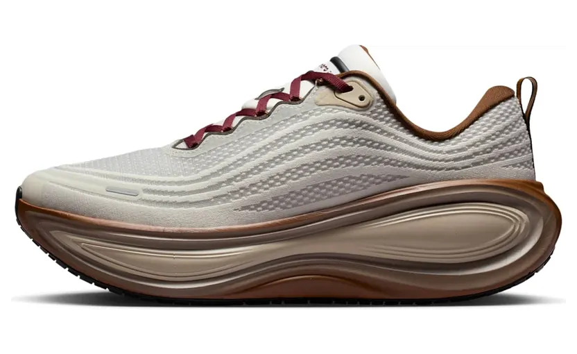 Nike Vomero Plus “Sail Pecan Brown” (IO4482-100)