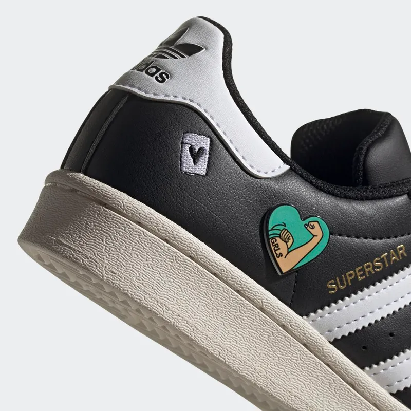 Adidas Superstar Core Black / Cloud White / Chalk White (FX5880)