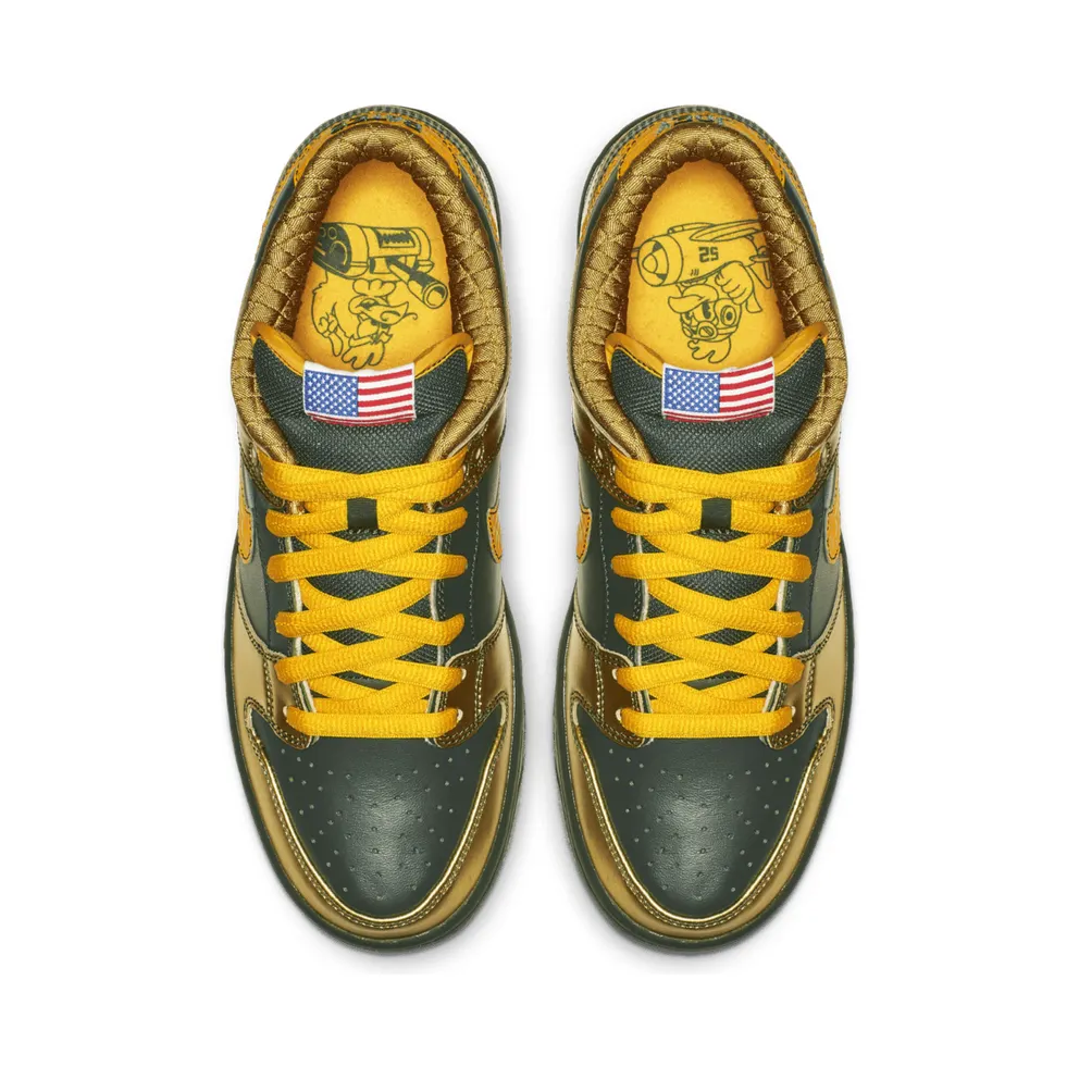 Nike SB Dunk Low Doernbecher (2018) Fir/University Gold-Metallic Gold (BV8740-377)