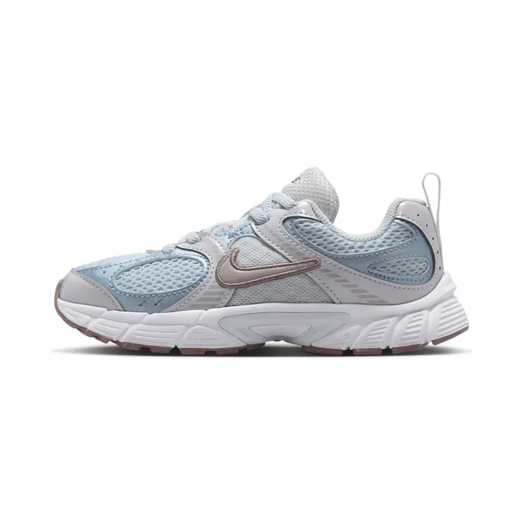 Nike V5 RNR “Aura / Platinum Tint / Taupe Haze / Moon Particle” (HQ6412-400)