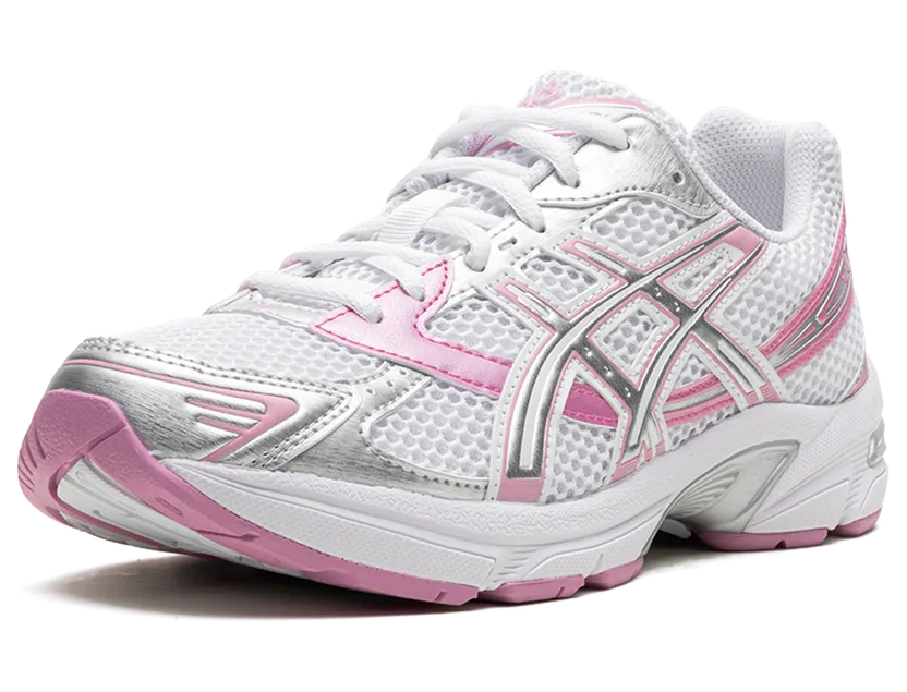 ASICS Gel-1130 in wit, zilver en roze: waarom het zilver hier het echte werk doet (3)
