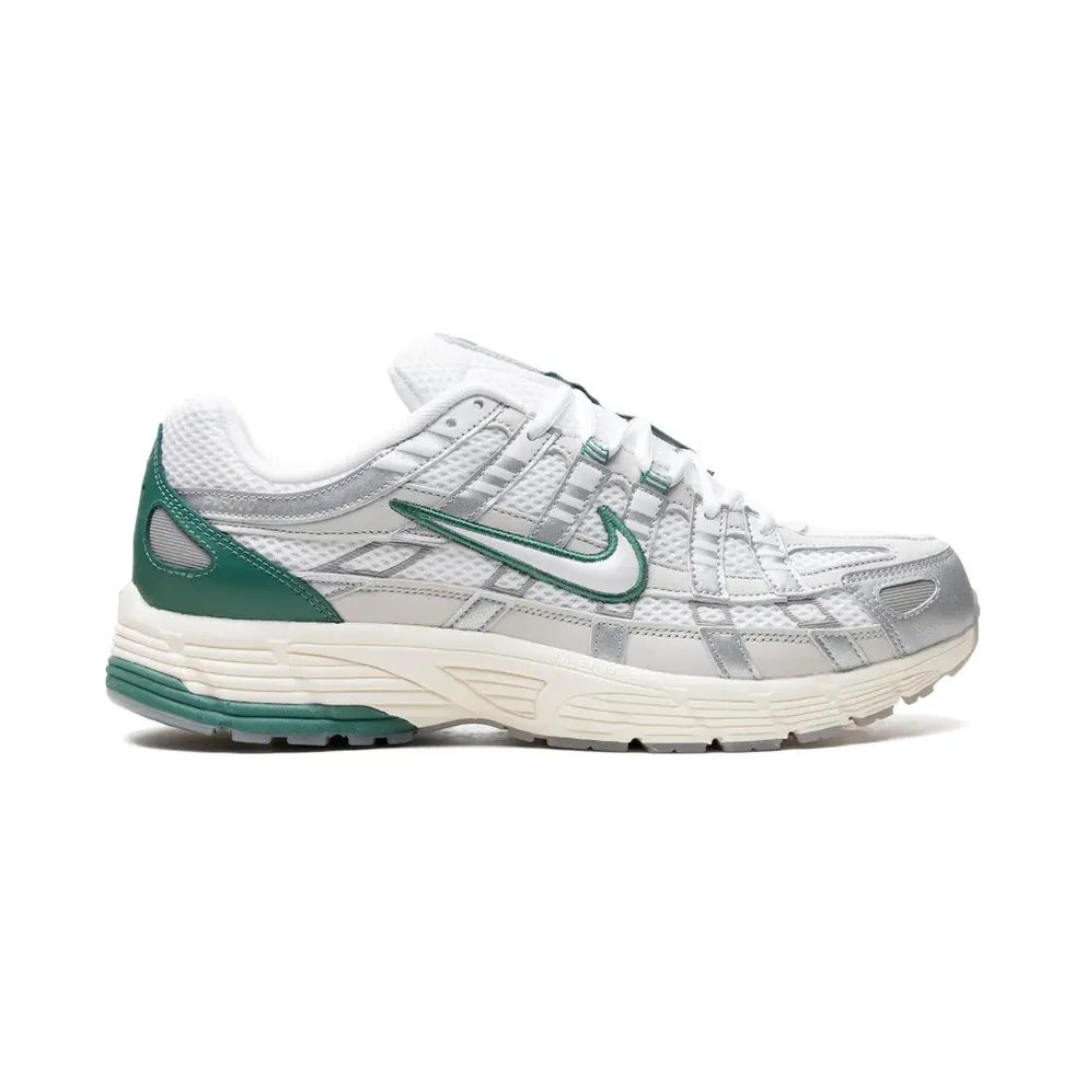 Nike P-6000 with vlakken – Grey (HF4308)