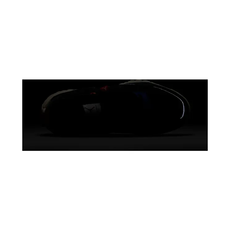 air-jordan-delta CV8121-063