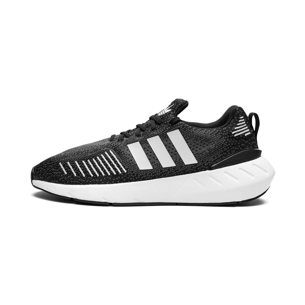 adidas Swift Run 22 Schuh Core Black / Cloud White / Grey Five (GV7971)