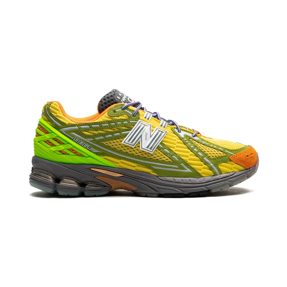 New Balance 1906R “Action Bronson – Scorpius” (M1906RBR)
