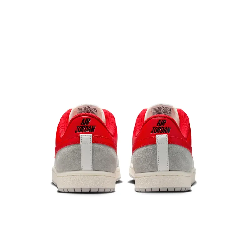 Jordan Skyline Low Summit White University Red Smoke Grey (IM2055-102)