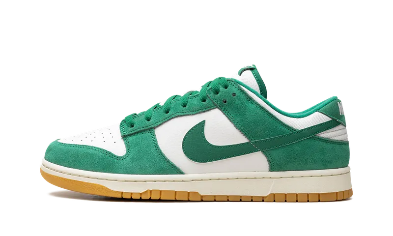 Nike Dunk Low SE “Malachite” (HQ1519-030)