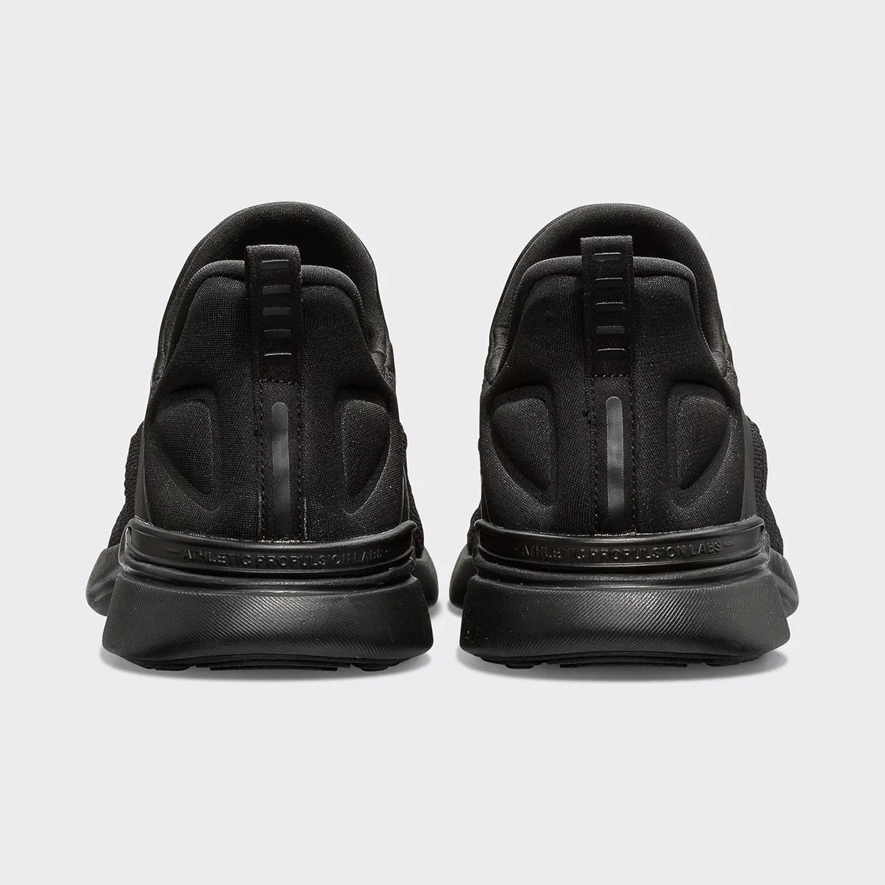 APL TechLoom Tracer “Black/Black” (Heren) (3)
