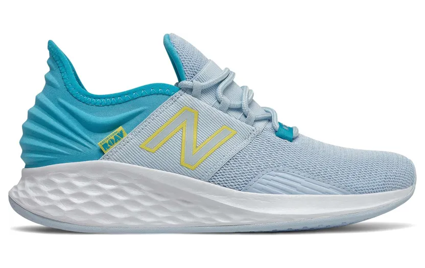 new-balance-sneaker WROAVCU