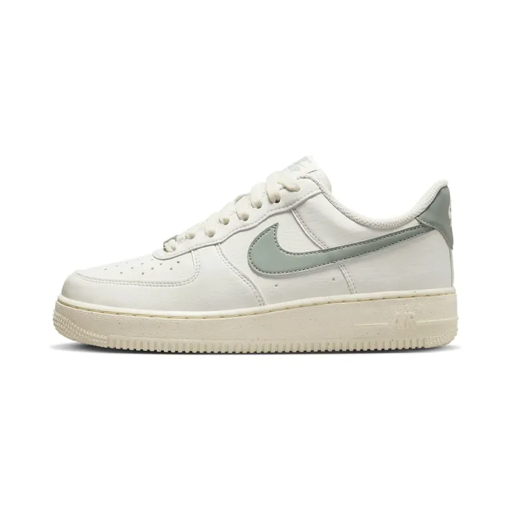Nike AIR FORCE 1 ’07 NEXT NATURE MNS “Summit White / Sail / Mica Green” (DN1430-107)