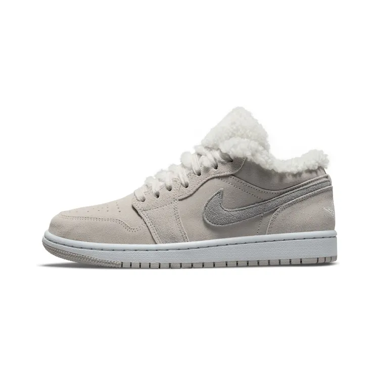 Air Jordan 1 Low SE Sherpa Fleece “College Grey / Particle Grey / Neutral Grey / White” (DO0750-002)