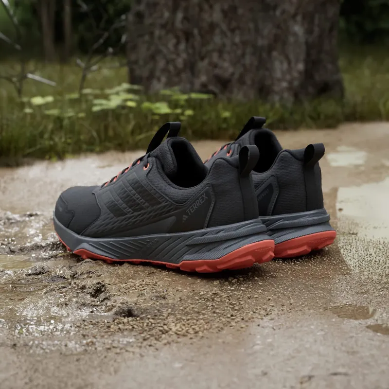 Adidas Terrex Tracefinder 2 CLIMAPROOF Trail Running Shoes Core Black / Core Black / Semi Impact Orange (JR9134)