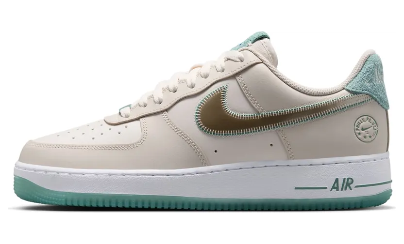 Nike Air Force 1 Low ’07 Philadelphia: leuk randje, gewone AF1