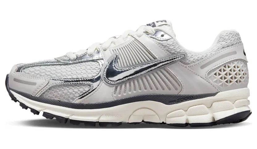 Nike Zoom Vomero 5 Photon Dust/Gridiron/Sail/Chrome (FD0884-025)