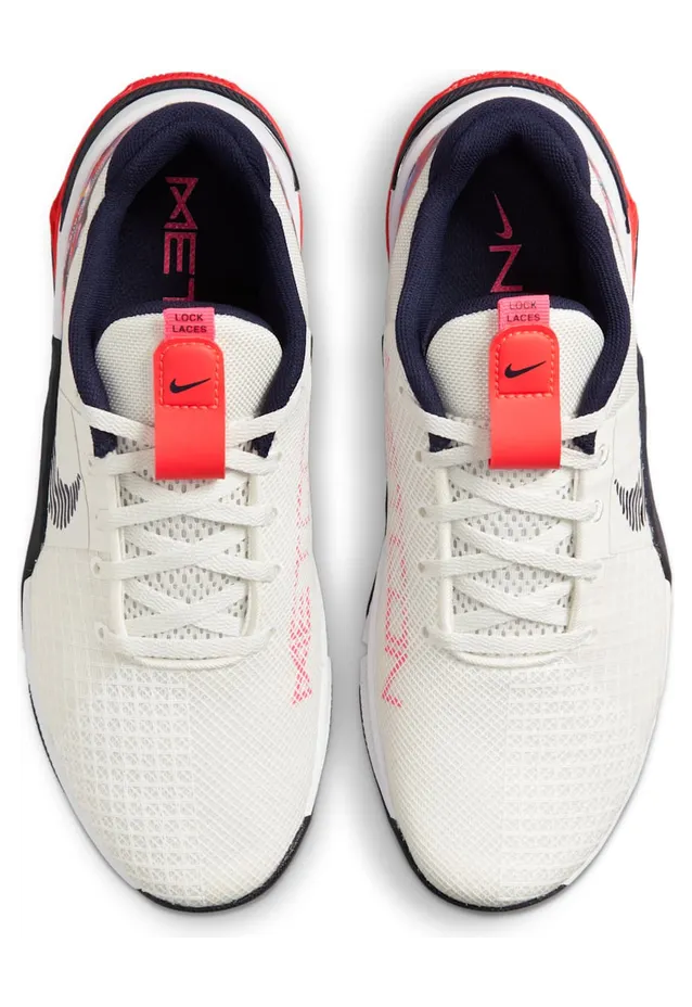 nike-metcon DO9327-101
