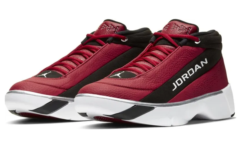 Jordan Team Showcase Gym Red Black