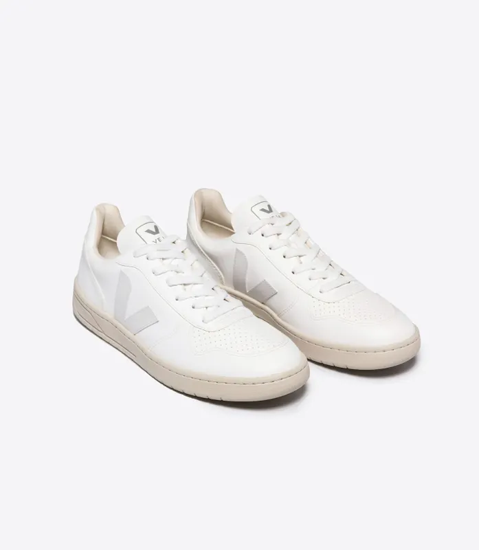 Veja WMNS V-10 CWL – “White” (VX0702892A)